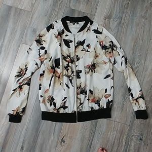 Silky Lightweight Jacket Size S